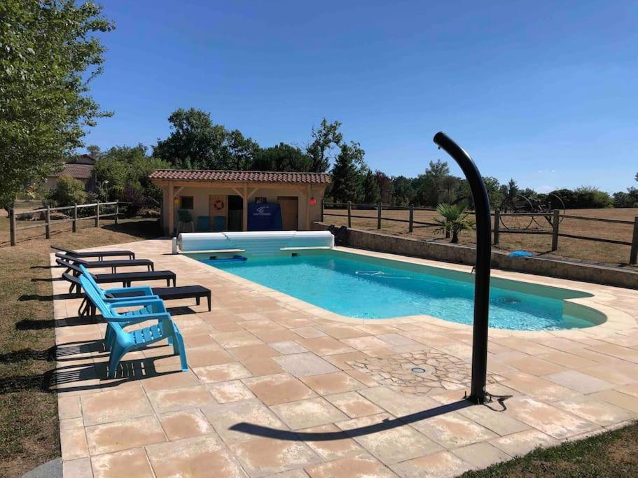 Country House With Swimming Pool Le Moulinas Saint-Salvadou Exterior foto